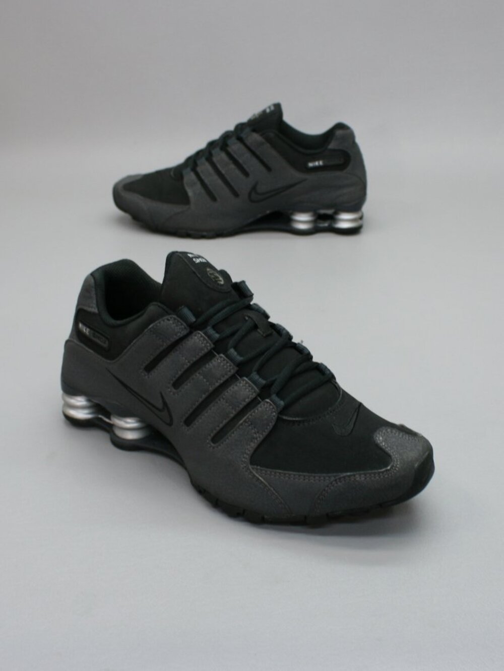 Nike Men's 8.5 Shox NZ Black Charcoal Grey Running Gym Shoes Sneakers 378341-048